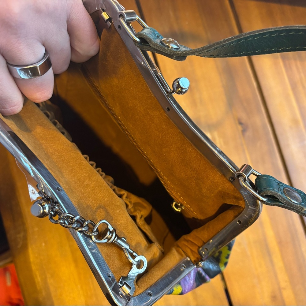 NWOT Patricia Nash bag blue with handle and chain strap - Picture 6 of 9